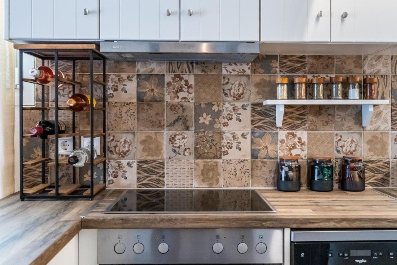 Folia Apartment *